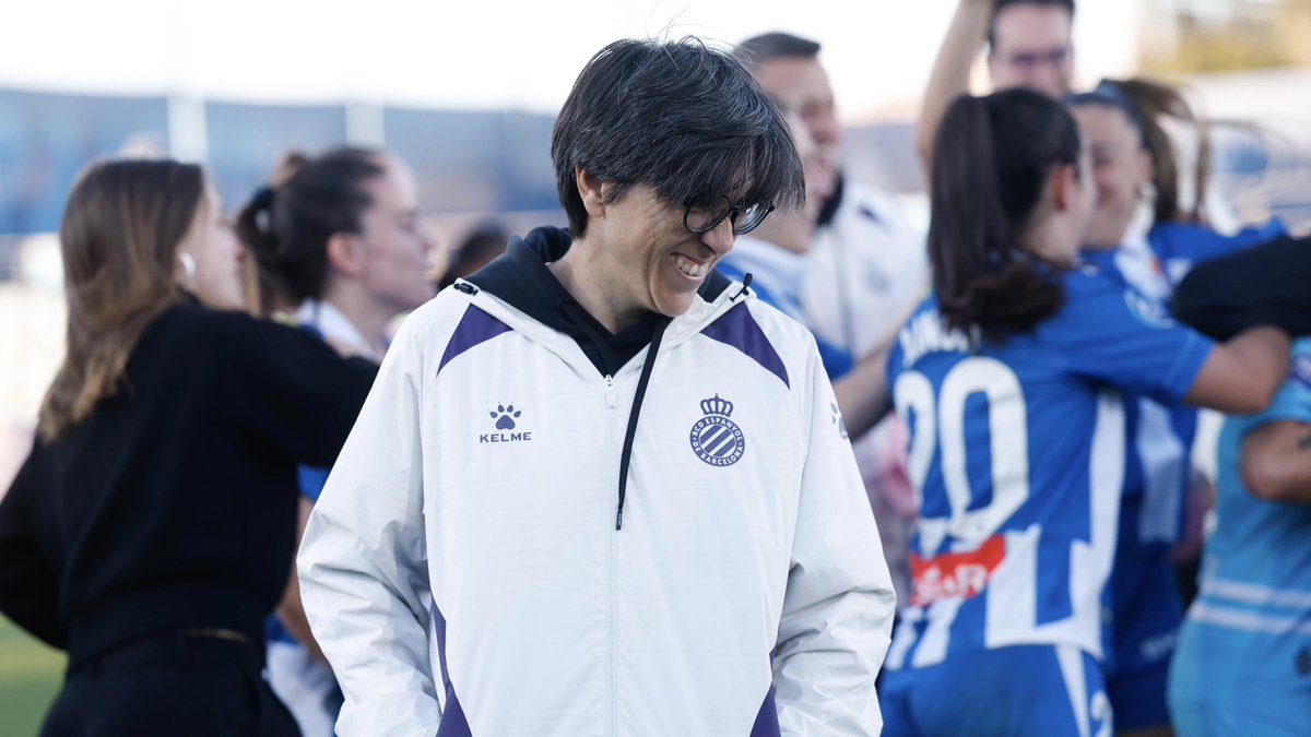 RCD Espanyol Femení (@rcdefemeni) on Twitter photo 𝟏 𝐚𝐧𝐲 𝐚 𝐥𝐚 𝐛𝐚𝐧𝐪𝐮𝐞𝐭𝐚 🤍💙 𝟏 𝐚𝐧𝐲 𝐚 𝐥𝐚 𝐛𝐚𝐧𝐪𝐮𝐞𝐭𝐚 🤍💙