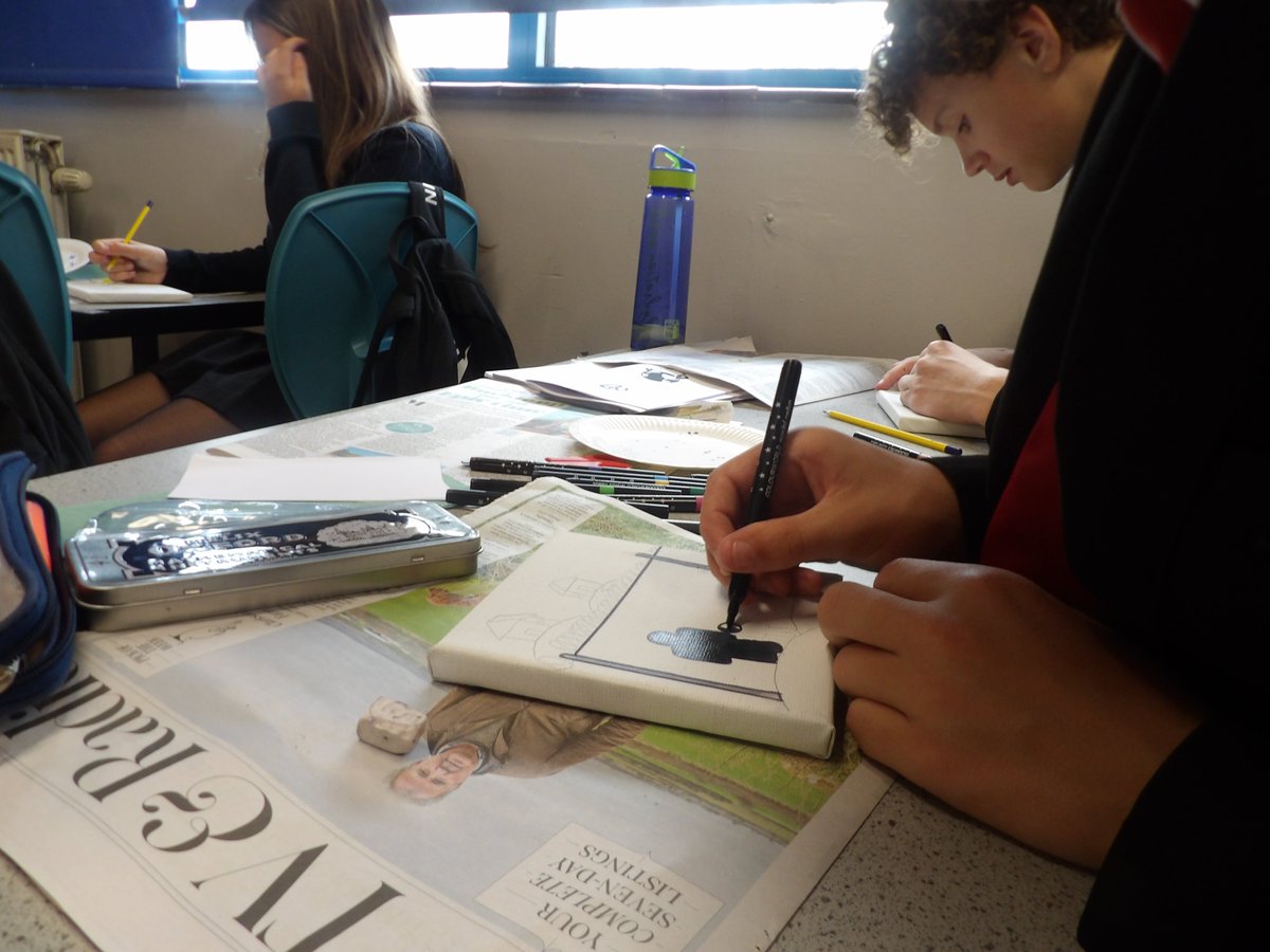 St Edmund Campion Chaplaincy (@stedcampchapel) on Twitter photo Today's Y9 retreat continued some of the conversations that started during <a href="/RefugeeWeek/">Refugee Week 🧡</a>. Why should we care about the lives of those we've never met? Because we are all one body through Christ.
"If one part of the body suffers, all the other parts suffer with it," (1 Cor 12:26) Today's Y9 retreat continued some of the conversations that started during <a href="/RefugeeWeek/">Refugee Week 🧡</a>. Why should we care about the lives of those we've never met? Because we are all one body through Christ.
"If one part of the body suffers, all the other parts suffer with it," (1 Cor 12:26)