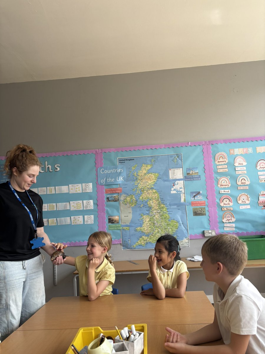 The William Hogarth School tweet media