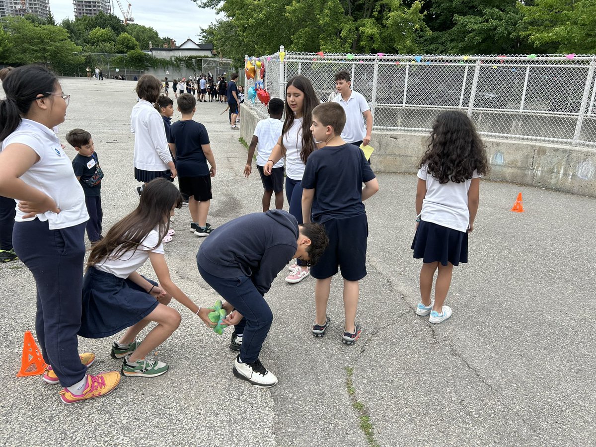 Piotrok's tweet image. Perfect day for our Play Day! Team 218 is having a blast! @4catholiced @TCDSB_RDAddario @TCDSB @TrusteeDAmico