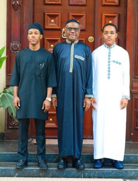 Spill the ☕️ 

FCT Minister Nyesom Wike allocates 2,082 hectares of land (over 31,000 plots), worth $3.6 billion, to his son Joaquin in Maitama, Asokoro, and more.