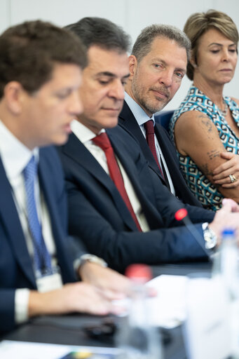 🇧🇷🇪🇺Last week, the Brazilian Ambassador to the EU joined a delegation from <a href="/PARLASUR/">Parlamento MERCOSUR</a> and the Brazil–EU Friendship Group in Strasbourg for meetings with the <a href="/Europarl_EN/">European Parliament</a> delegations for #MERCOSUR and #Brazil. Discussions emphasized the importance of the #EU_MERCOSUR_Agreement.