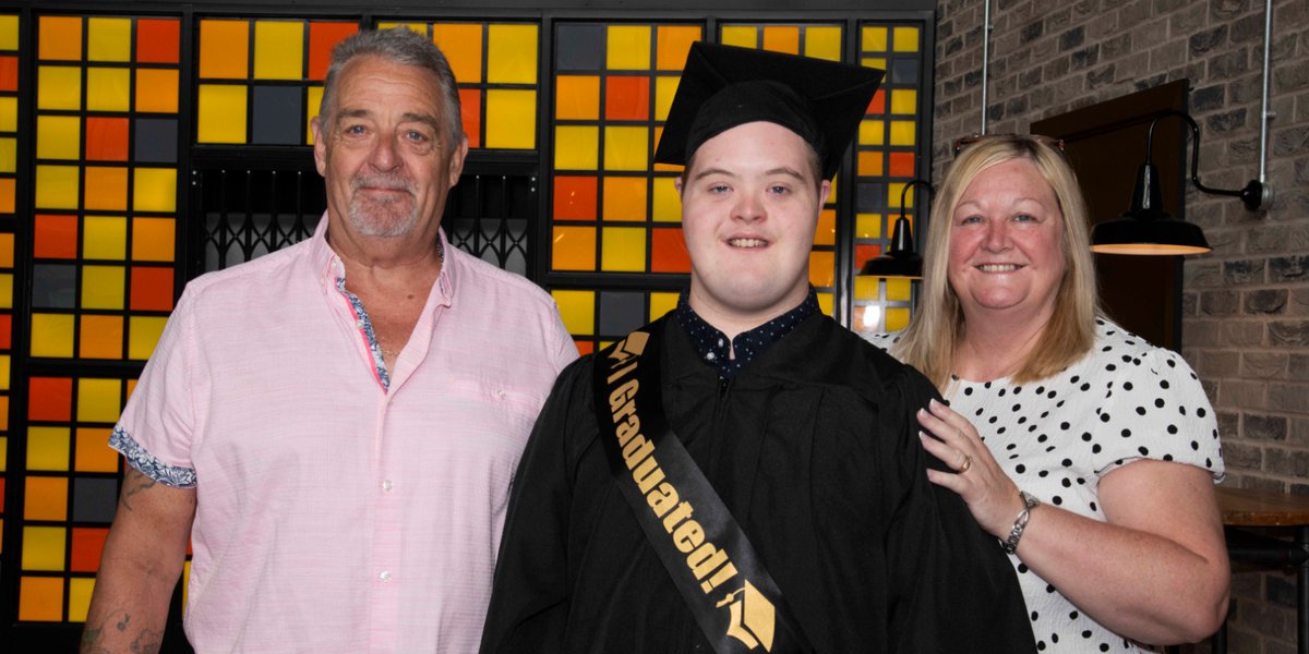We celebrated the graduation of our amazing Project Search interns from Gateway College and Ellesmere College. From wards to portering teams, they’ve gained skills and confidence. Portering intern Jak is now volunteering at LOROS. Congratulations to our 2025 cohort.