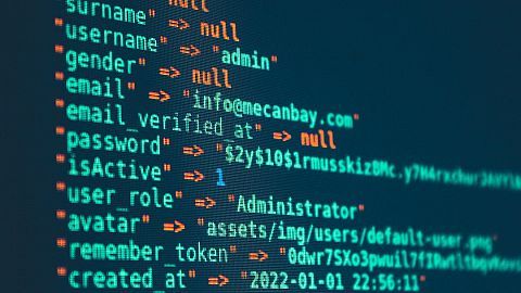 A new study shows that using ChatGPT could mean “a likely decrease” in learning skills and could internalise “shallow or biased perspectives”. #AI euronews.com/next/2025/06/2…