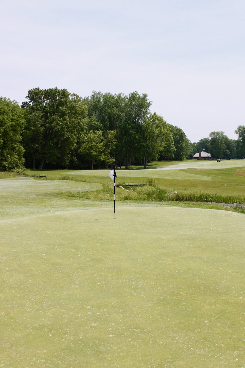 WarrenGolfND's tweet image. Our next feature hole is hole 10.
Hole 10 kicks off the back 9 with a classic risk-reward challenge. With hazards like water and undulating greens, aggressive players can be rewarded or scrambling to save par!⛳️
#featurehole #WarrenGolfCourse #golf