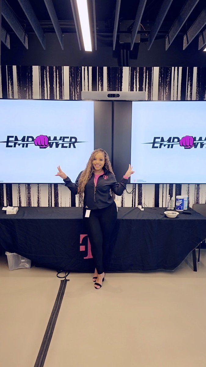 _Magda_Colin's tweet image. In training for my New role at T-Mobile… 15 years in and the growth keeps growing #excited #Tmobile4Business #newchapter #letsgo