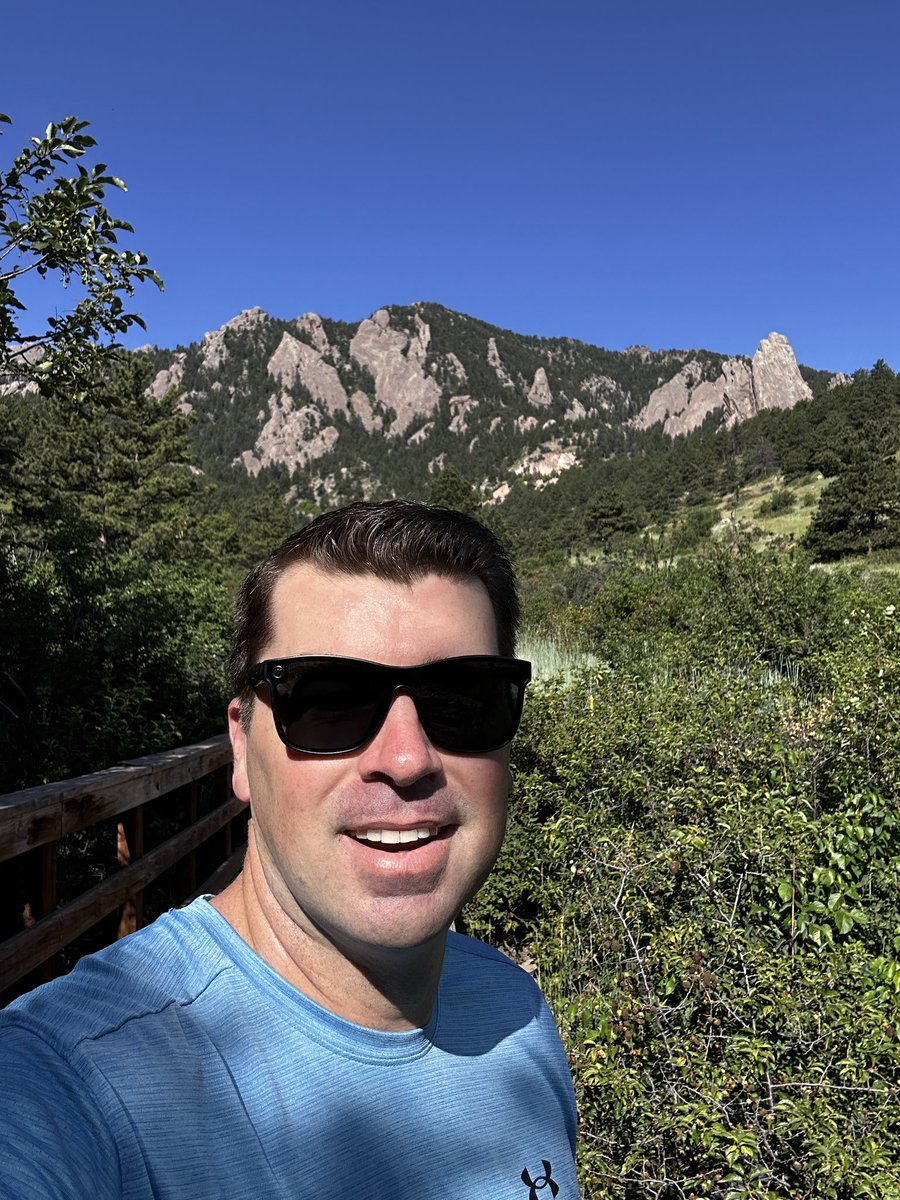 Approaching 3 weeks since my appendectomy. Today marks a key milestone as I hiked about 2 miles without any pain. Couldn’t ask for a more scenicic and therapeuticplace to be. #bouldercolorado