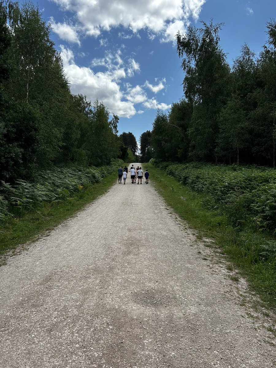 Norbridge_PE's tweet image. The Y6 Wellness trip has been a wonderful day, thank you for providing such a lovely experience as our students prepare to transition up to secondary school 🪵🚶🌲❤️@OaksPe