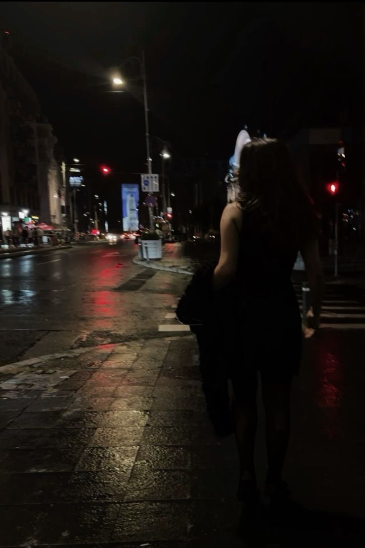 LUCY_445's tweet photo. Lightness in the Dark😍🫠 https://t.co/7CtYnHfjn1