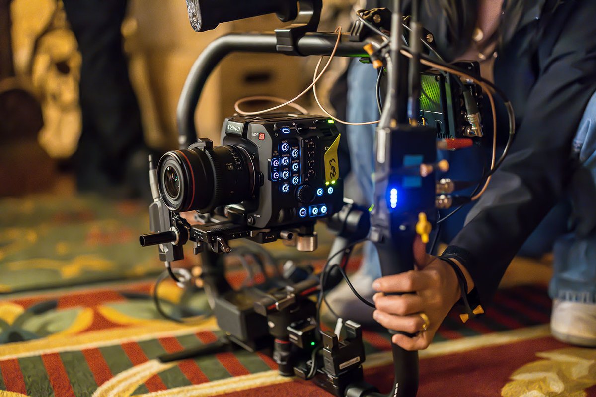 This rig’s so balanced I kinda want it to hold me after a long shoot.
What’s the most unexpectedly ergonomic setup you’ve built?

Learn more about our Cinema products here: canon.us/43Zvb4B