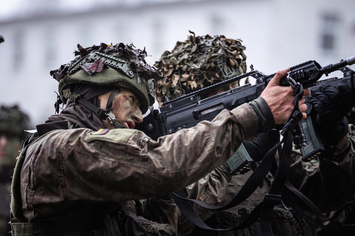 Lithuanian MOD 🇱🇹 (@lithuanian_mod) on Twitter photo 🇱🇹Once again, Lithuania is stepping up. <a href="/LRSeimas/">Seimas | #StandWithUkraine</a> backs major reforms to strengthen <a href="/LTU_Army/">Lithuanian_Armed_Forces</a>: more troops, new units, updated structure.
🔹 20,000 professional troops
🔹 6,800 volunteers
🔹 New units, full First Division
🔹 Officer growth at all levels — from cadets to generals 🇱🇹Once again, Lithuania is stepping up. <a href="/LRSeimas/">Seimas | #StandWithUkraine</a> backs major reforms to strengthen <a href="/LTU_Army/">Lithuanian_Armed_Forces</a>: more troops, new units, updated structure.
🔹 20,000 professional troops
🔹 6,800 volunteers
🔹 New units, full First Division
🔹 Officer growth at all levels — from cadets to generals