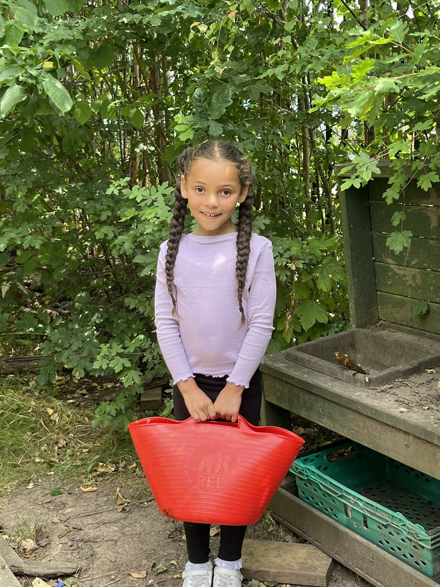 Samantha Hudson tweet media