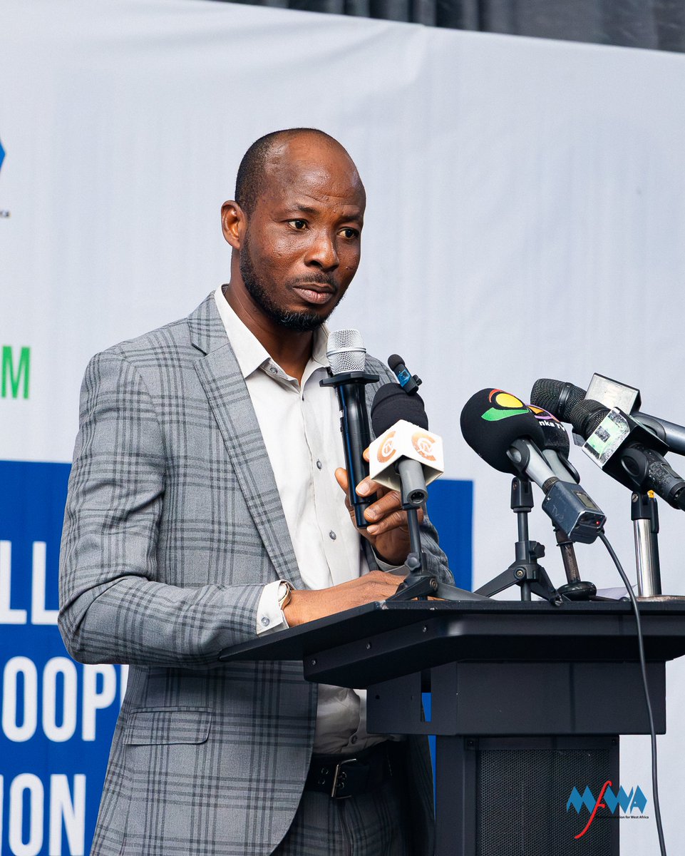 TheMFWA's tweet photo. Welcome remarks by Dr Kojo Impraim, Director, Media for Peace and Social Cohesion Programme, MFWA at the Hidden Riches Hollow Laws Public Forum.

#HiddenRichesHollowLaws #AntiCorruption #AccountabilityGH #GhanaGovernance #IFFs https://t.co/RSmYSVQCHC