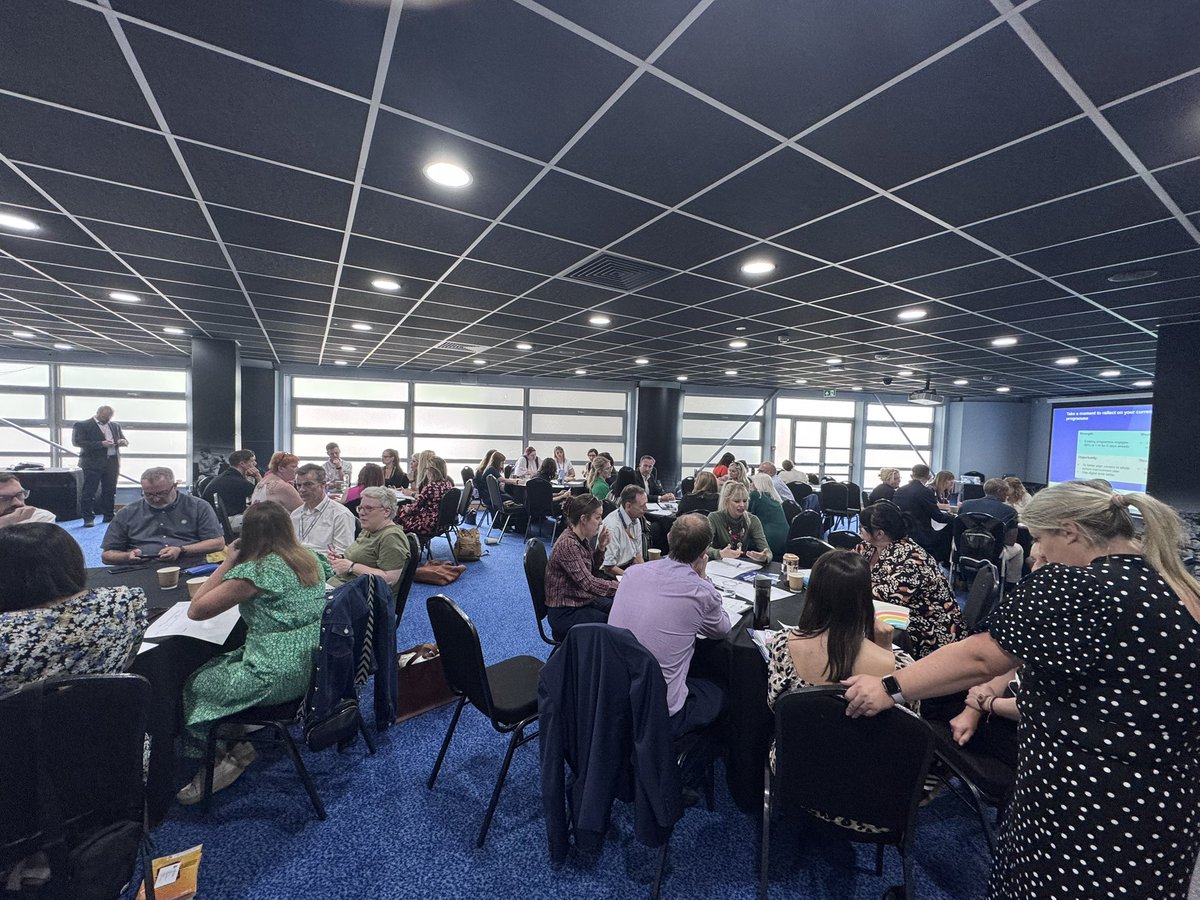 HEYCareersHub's tweet image. Project Feedback 2024–2025:
Lucy presented this year’s project outcomes, spotlighting success stories and lessons learned. Meaningful partnerships and measurable, impactful progress we can build on were also discussed.  #ProjectImpact #CareersEducation #HEYCareers #Hubmeeting