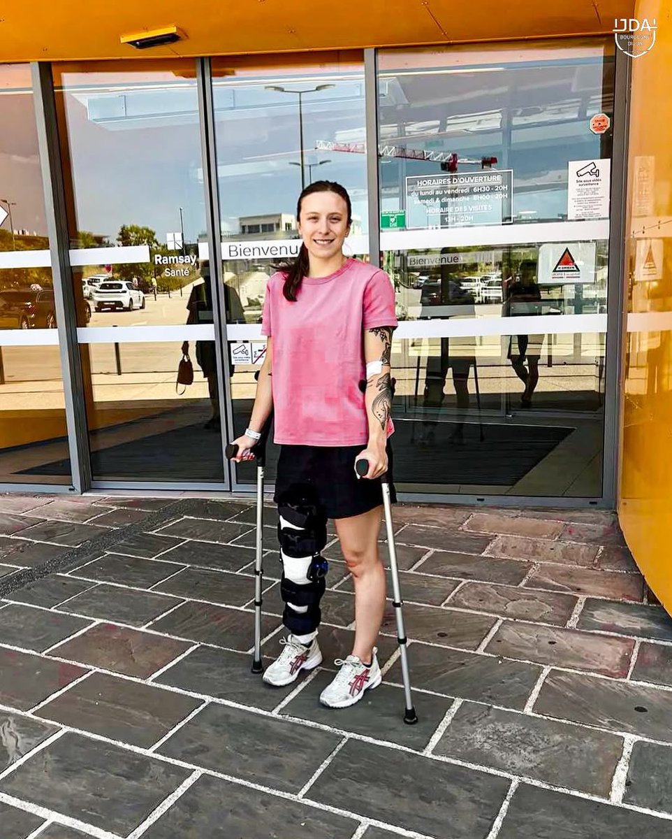 🏥 Rosario Urban fue operada satisfactoriamente de una lesión de ligamentos cruzados producida jugando para su club, el Dijón 🇫🇷 

¡El handball argentino 🇦🇷 le desea una buena recuperación, esperando que vuelva más fuerte que nunca! 💪🏽