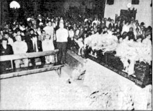 "ETA asesinó al cartero de mi pueblo y padre de 8 hijos por ser español"
Santiago Abascal, amigo de D. Estanis Galíndez Llano asesinado con 3 balazos en Amurrio por los cobardes de ETA

"Sabía que le iban a matar, 4 años antes asesinaron a su hermano"
vozpopuli.com/espana/abascal…