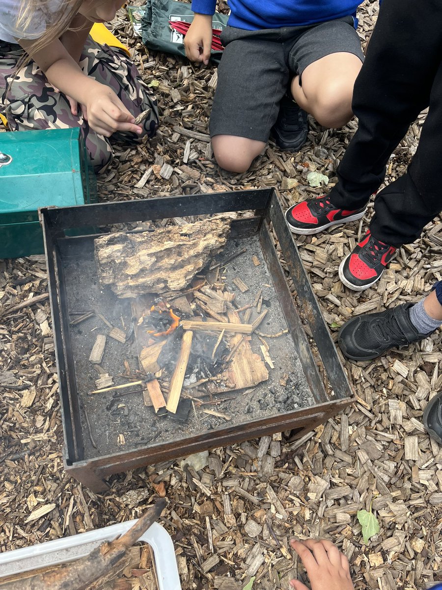 Samantha Hudson tweet media