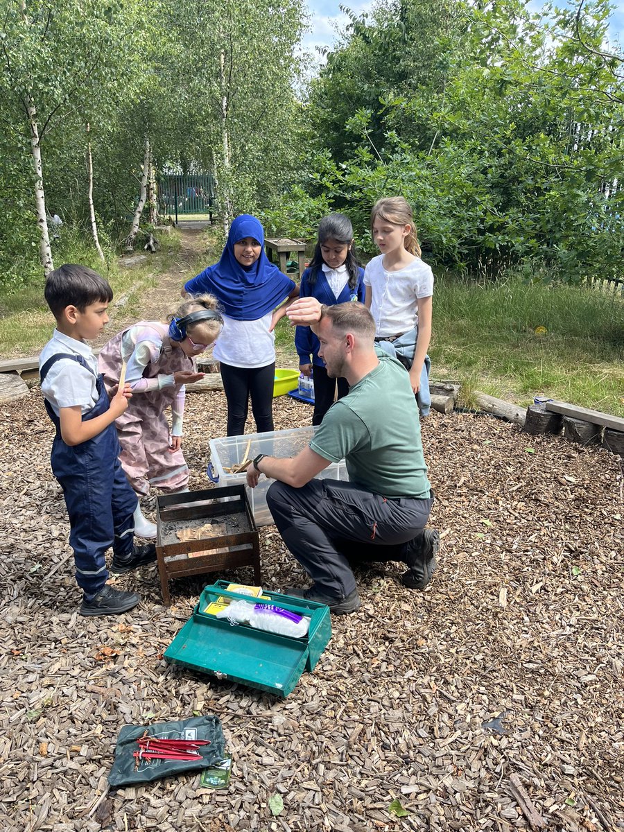 Samantha Hudson tweet media