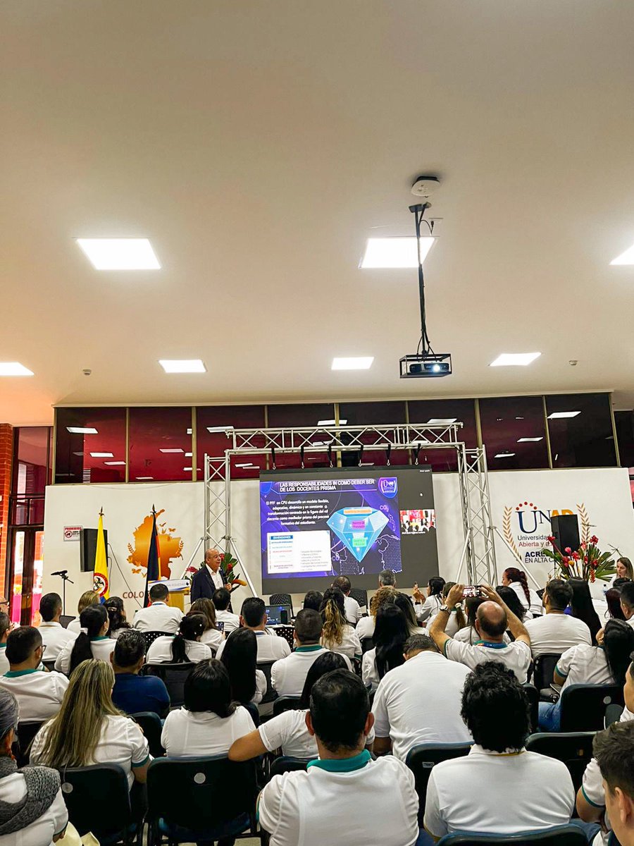 Carolina Calle tweet media