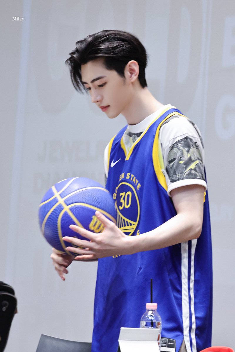 250626

#엔하이픈 #성훈
#ENHYPEN #SUNGHOON
#エンハイプン #ソンフン