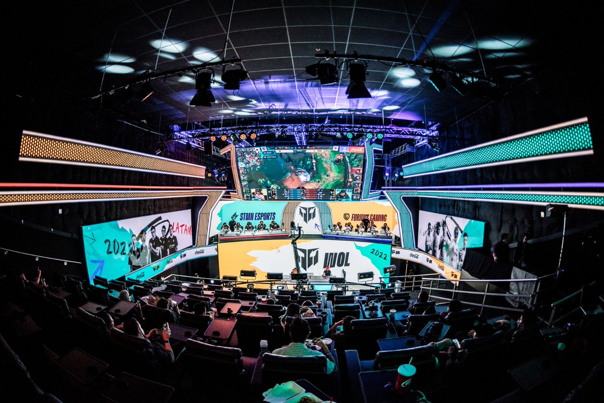 Arvoinen tweet media