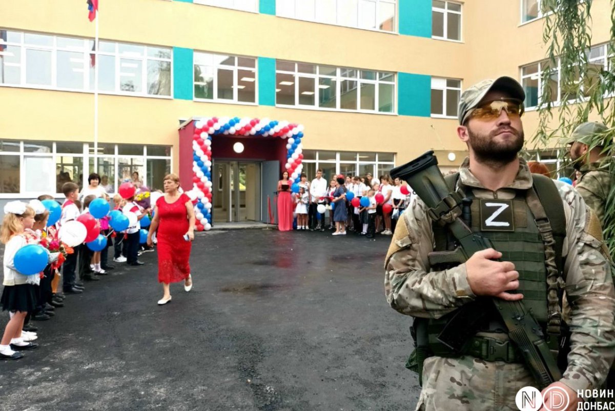 EnMemorial's tweet image. Russia is to remove Ukrainian language from curriculum in occupied Ukraine
In today’s material from the Kharkiv Human Rights Protection Group, we’re telling you about the Russian education ministry’s plans to exclude the Ukrainian language from the curriculum imposed on occupied…