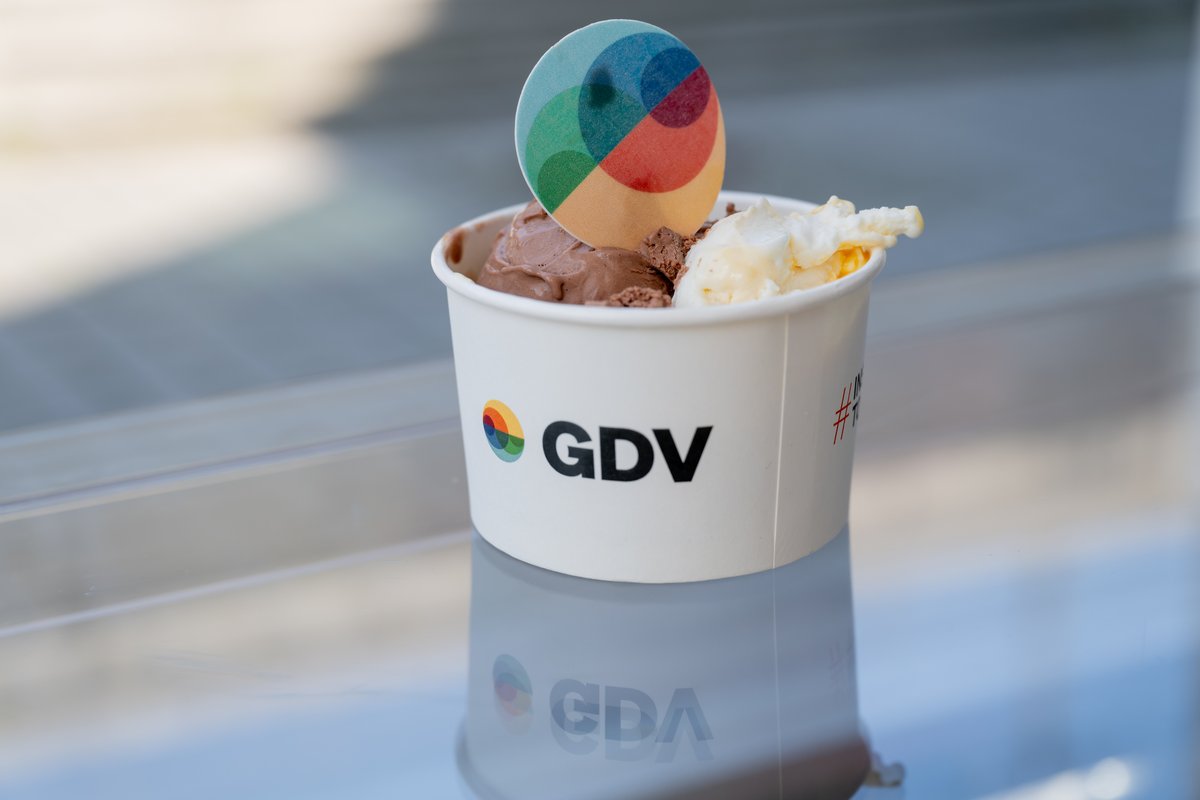 Herzlichen Dank an alle, die heute dabei waren und die #VersReg25 mit ihren Perspektiven und Beiträgen bereichert haben. Der Austausch war inspirierend und hat spannende Impulse gesetzt. Wir freuen uns aufs nächste Jahr!