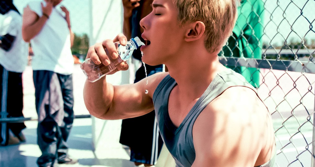 WHLOOKS's tweet image. BETTER THAN ME
#원호 #WONHO