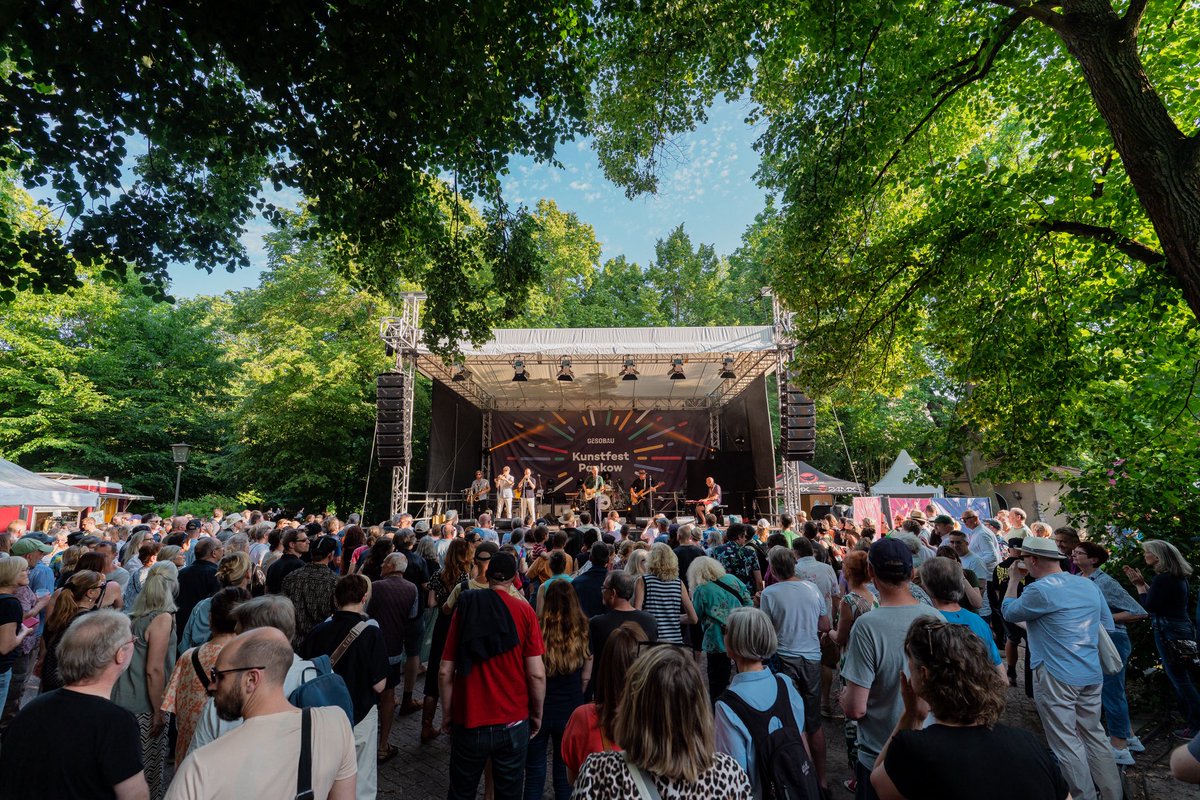 Some fantastic photos from our recent festival in Berlin.
Don’t forget to check out this years dates in Europe &amp; the UK at the bands website stonefoundation.co.uk