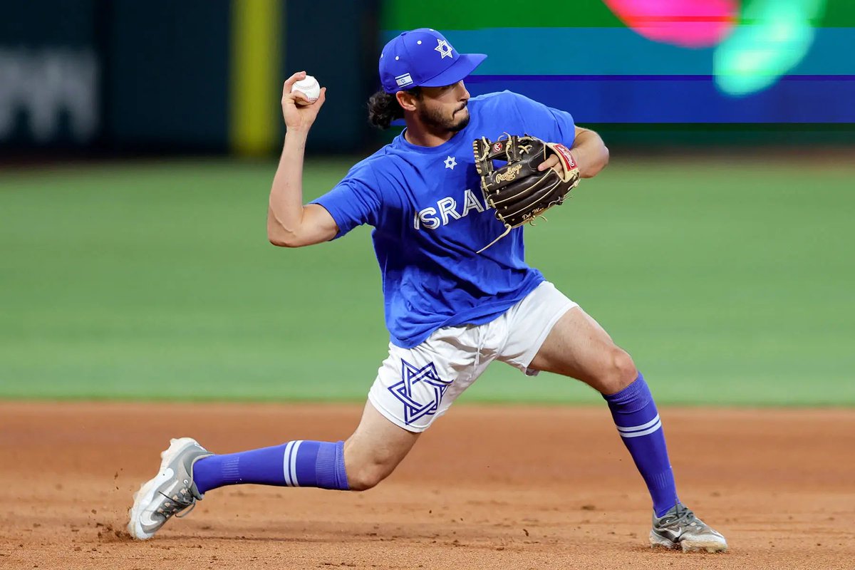 Garrett Stubbs announces that he will play for Team Israel in the 2026 World Baseball Classic!