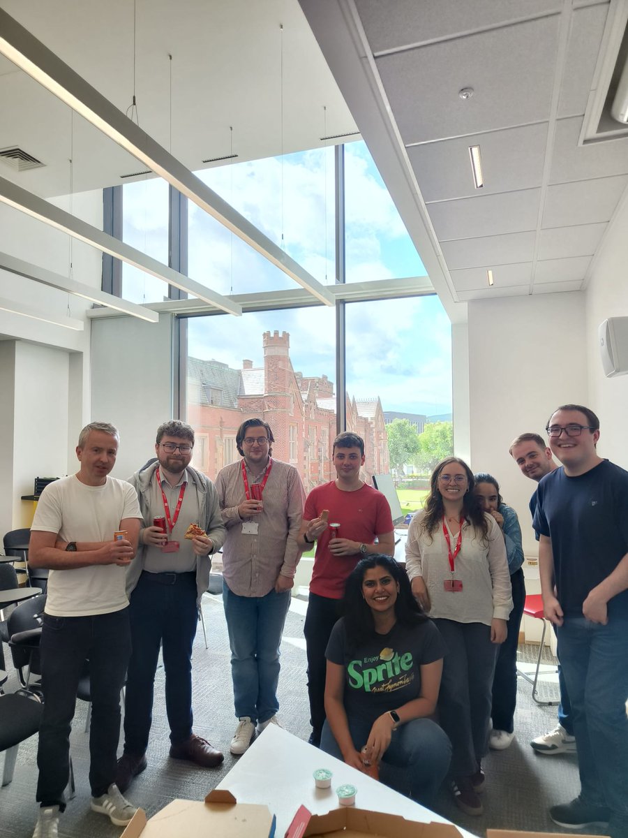 qublawsrn's tweet image. Our PhD crew had a great time catching up over pizza and sharing their differentiation/APR journeys—another milestone unlocked!
PS: Can you spot the one hiding? 🫣
#PhDLife #PhDCommunity #GradSchoolJourney #MilestoneAchieved #PhDChat #PhDStudents #ResearchLife #Academia