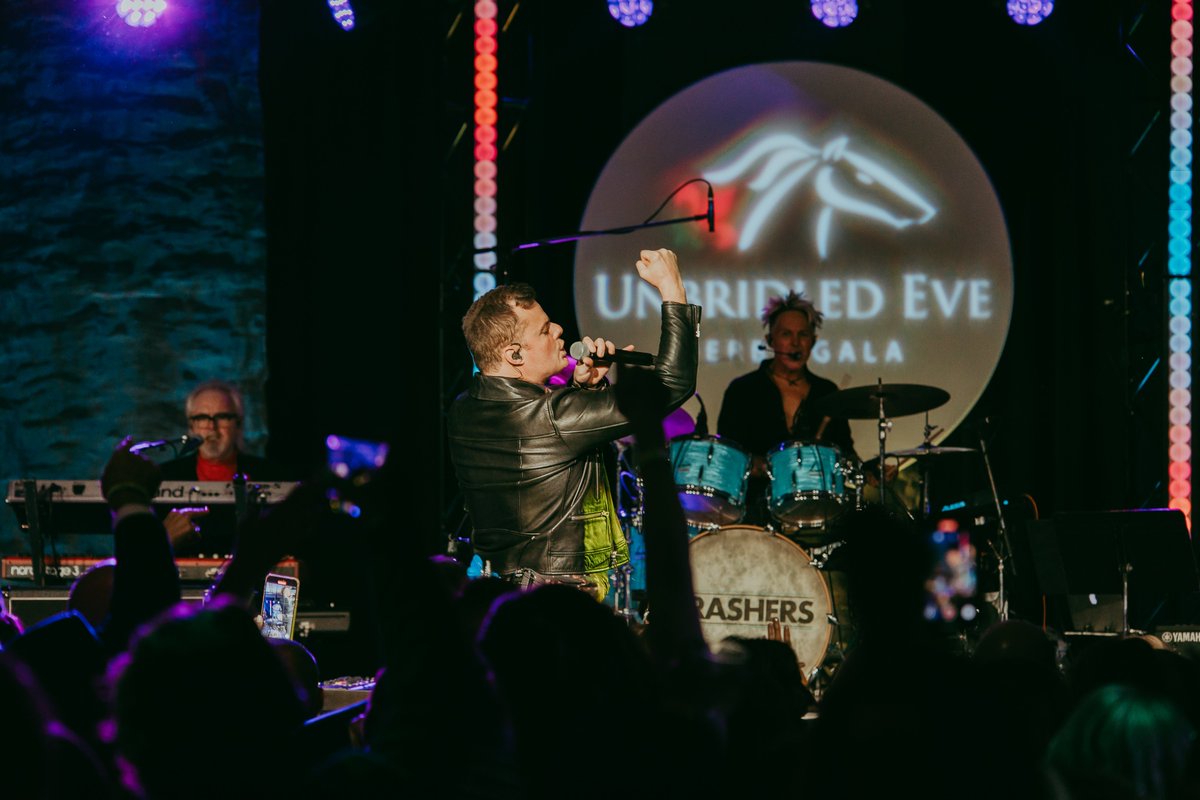 Unbridled_Eve's tweet image. What a night, what a voice. Thank you to Marc Martel for another unforgettable Unbridled Eve performance.

#UnbridledEve #UE25 #LiveMusic #freddiemercury