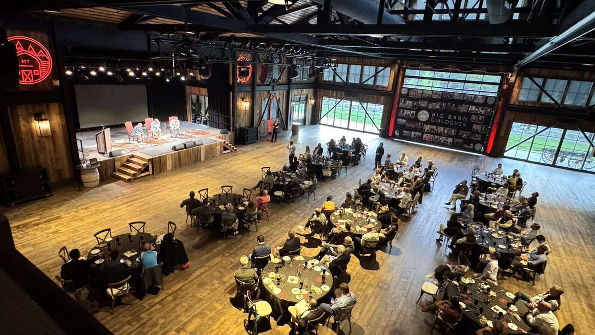 AGraylin's tweet image. Three amazing days in #Montana at the Big Barn Dialogues on U.S.-China relations! 🇺🇸🇨🇳 Great people, great conversations and great communion with #nature! 🏔️