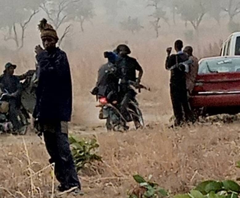 NigeriaStories's tweet photo. JUST IN: Kidnapp€r arrested after Abuja victim identified him at the Izom cattle market https://t.co/6KxFHd8c3h