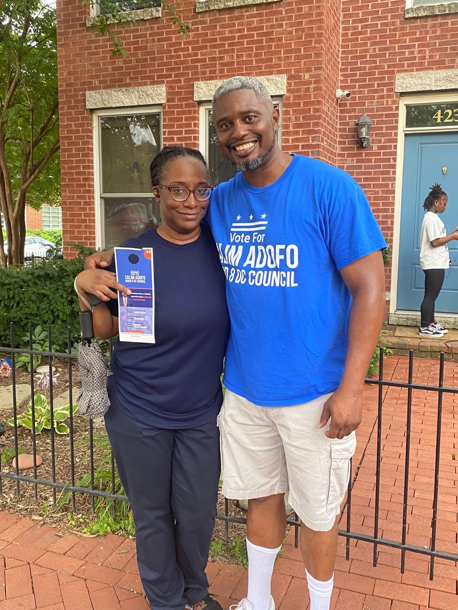 SalimForWard8's tweet image. Thank you to Brian Strege and the incredible Bellevue youth for helping us canvass in Navy Yard yesterday!
This is what coalition building looks like.
This is what it means to unite all of Ward 8—bringing residents from opposite ends of the ward together for a common cause!