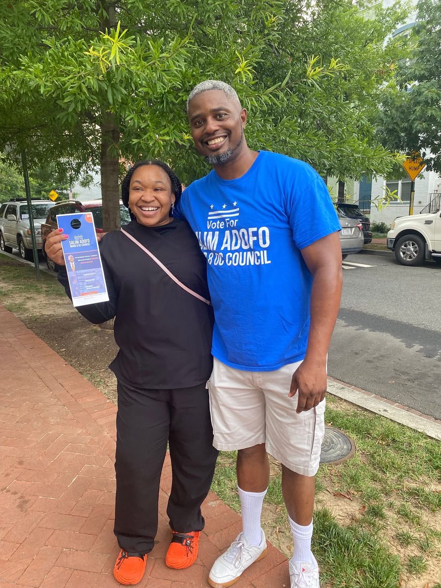 SalimForWard8's tweet image. Thank you to Brian Strege and the incredible Bellevue youth for helping us canvass in Navy Yard yesterday!
This is what coalition building looks like.
This is what it means to unite all of Ward 8—bringing residents from opposite ends of the ward together for a common cause!