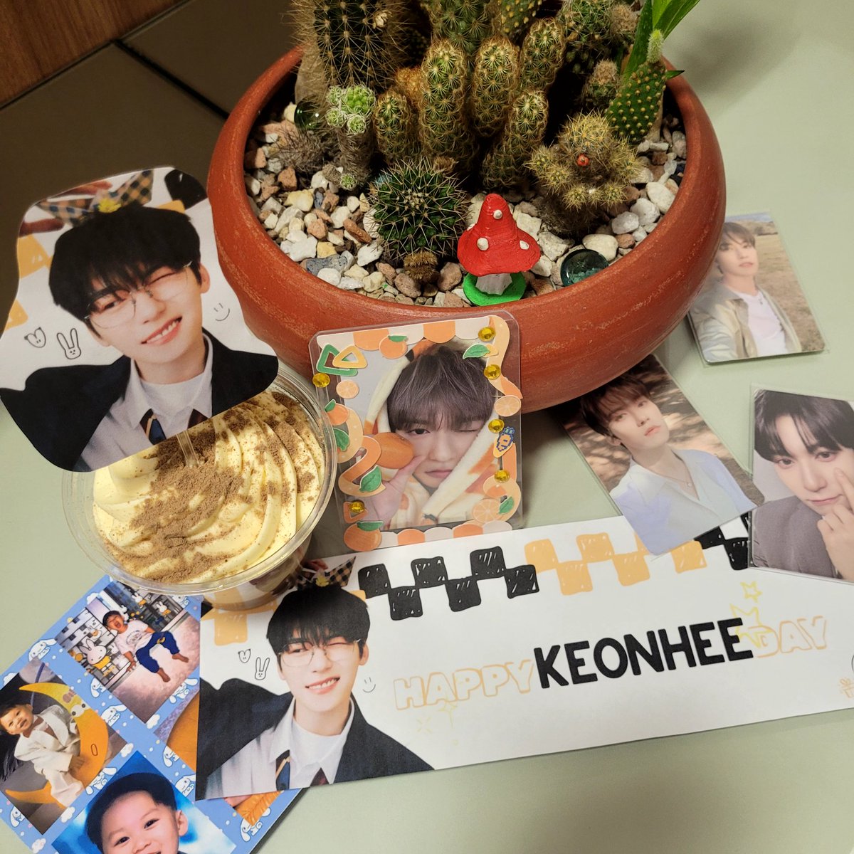 alwayskeonhee's tweet photo. Happy Keonhee Day 💙

Que a vida te leve para caminhos cheios de felicidade, eu continuarei aqui te apoiando para sempre. Eu te amo 🫶🏻

#keonhee #건희 #건희의_반짝이는_스물여덟번째_여름 #I_Just_Want_KEONHEE https://t.co/TPIdcZgRO9