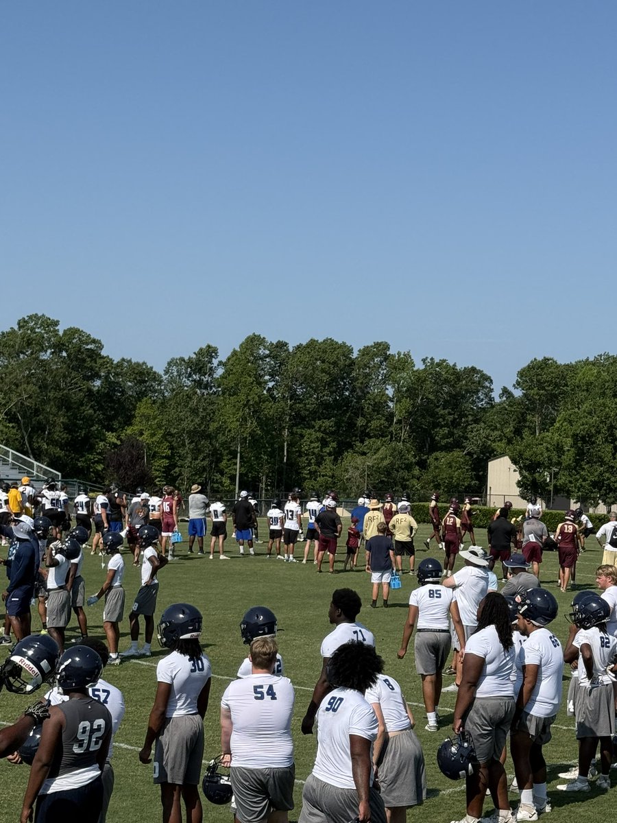BSNSPORTS_SC's tweet image. Great work this morning at @WoodruffFB OL/DL 7v7 11v11. @ghseagles_fb @NSFootball96 @NewberryHS_FB @JLMannFB @EaglesofEHS