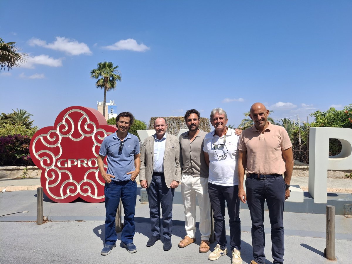 15:05H/ 26 JUNIO 2025/ DEPORTES COPE EN BALEARES 
Aquí puedes escuchar la entrevista a Hugo Ramón y Rafa Gil, presidente <a href="/RCNPalma/">RCNP</a> 
Con la ayuda de <a href="/tsanchezgrao/">antonio sánchez grao</a>, <a href="/Toni_Espin/">Antonio Cardona</a>  y el Dr. Joan Roig, desde el <a href="/ValparaisoHotel/">ValparaísoHotel</a> 

cope.es/emisoras/illes…