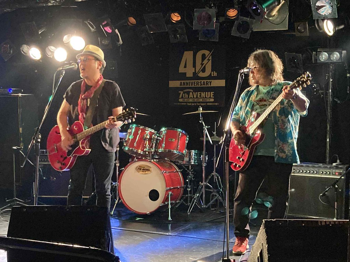 eddyan7's tweet photo. 今日6/26は横浜7th AvenueでMackさんとブルーズデュオ、Uncle Jackでしたー。
反省はあるけど思ったより良いかな…
ほとんど歌詞知らないでコーラスしてるしわら
#unclejack #mack #eddyan #yokohama7thavenue https://t.co/XnTsvZWcCE