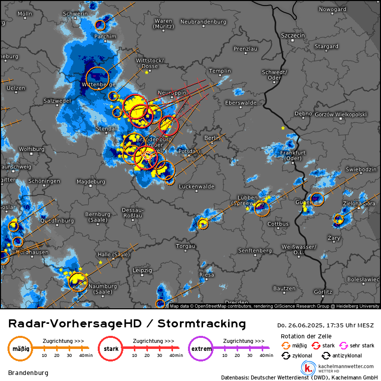 Noch einmal Achtung für #Berlin! #Gewitter erreichen in ca. 20 min Zehlendorf. Dann Gefahr von Starkregen, Hagel, Sturmböen! Hohe Aufbauten, Wälder meiden! Hier verfolgen kachelmannwetter.com/de/stormtracki… oder im Livestream: wetterkanal.kachelmannwetter.com /FA