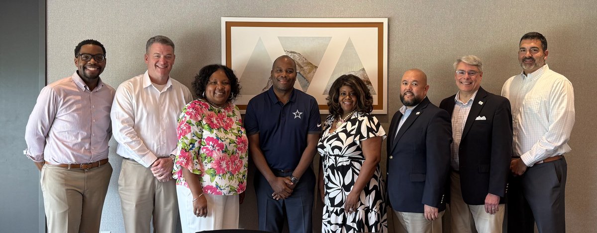 Mellotta Hill tweet media