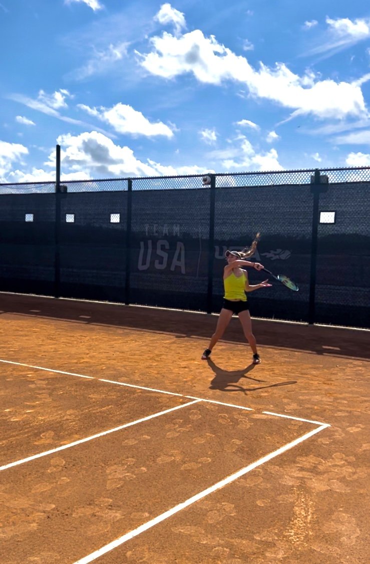 ParsaBombs's tweet image. Following a visit to the Wichita ITF last week from head coach Audra Cohen, five-star recruit Sydney Jara (UTR 9.89 / #32 in class of 2026 / #2 in Massachusetts @TennisRecNet) has verbally committed to @OU_WTennis. The 17-year-old has an ITF juniors career-high ranking of #250.