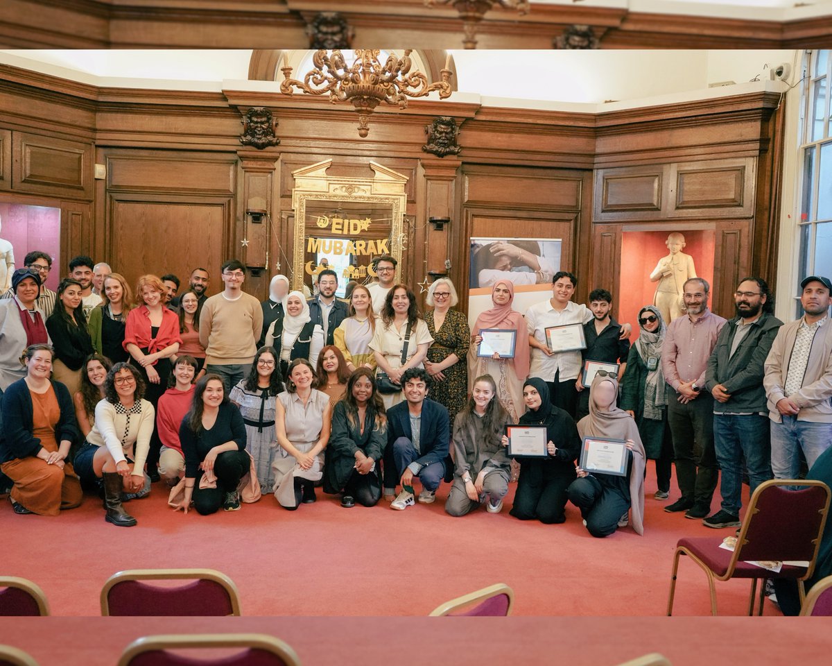 A few days ago, we celebrated the graduation of some of our incredible Young Leaders - a group of young people from refugee and asylum-seeking backgrounds who campaign for a fairer future.

Learn more about the Young Leaders:  safepassage.org.uk/youth-campaign…
