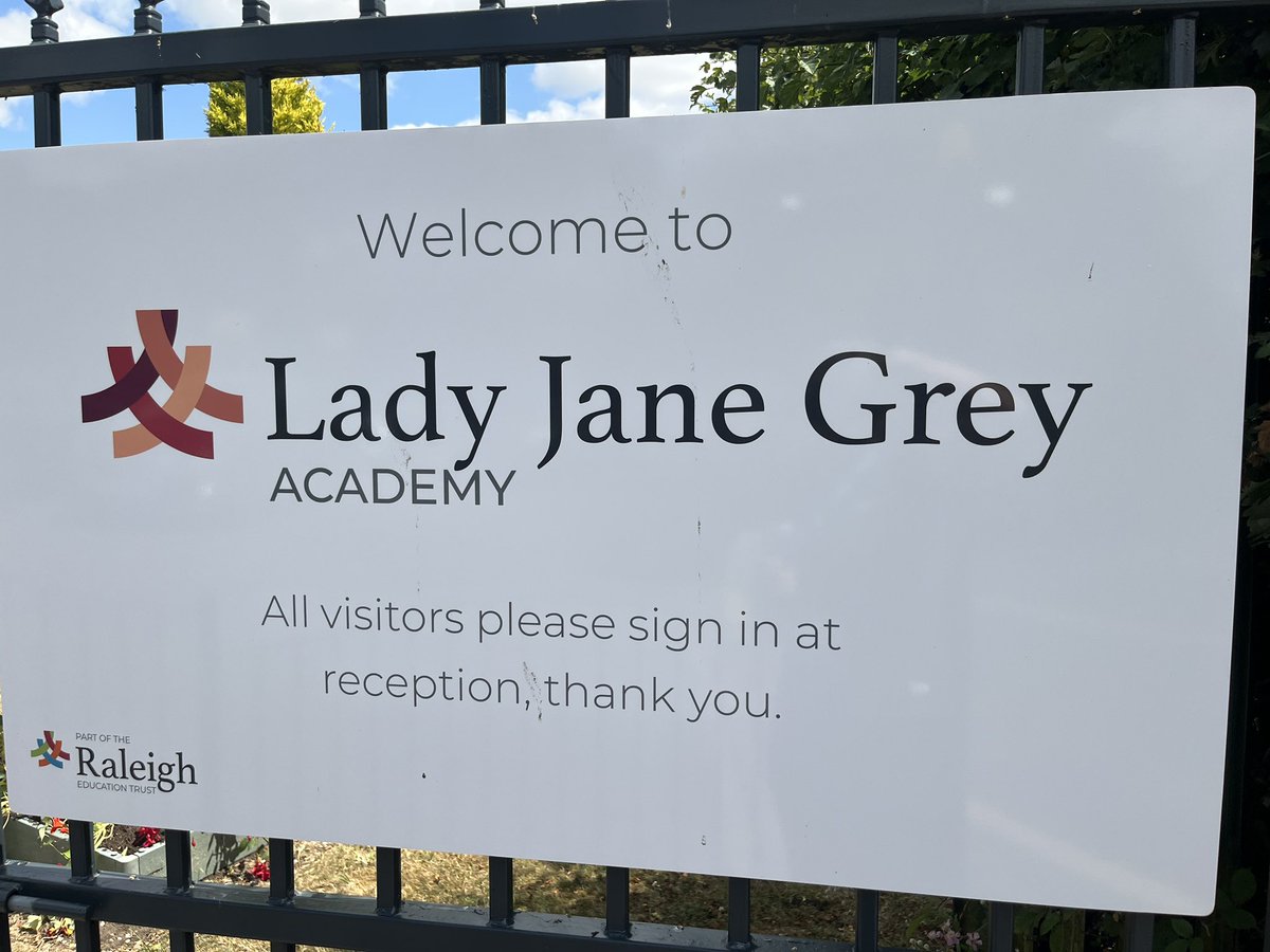 Tracey Milne (@commandotracey) on Twitter photo What an outstanding day at lady Jane grey in Leicester today
Delivering <a href="/CommandoJoes/">Commando Joe's</a> to the wonderful pupils #respect What an outstanding day at lady Jane grey in Leicester today
Delivering <a href="/CommandoJoes/">Commando Joe's</a> to the wonderful pupils #respect