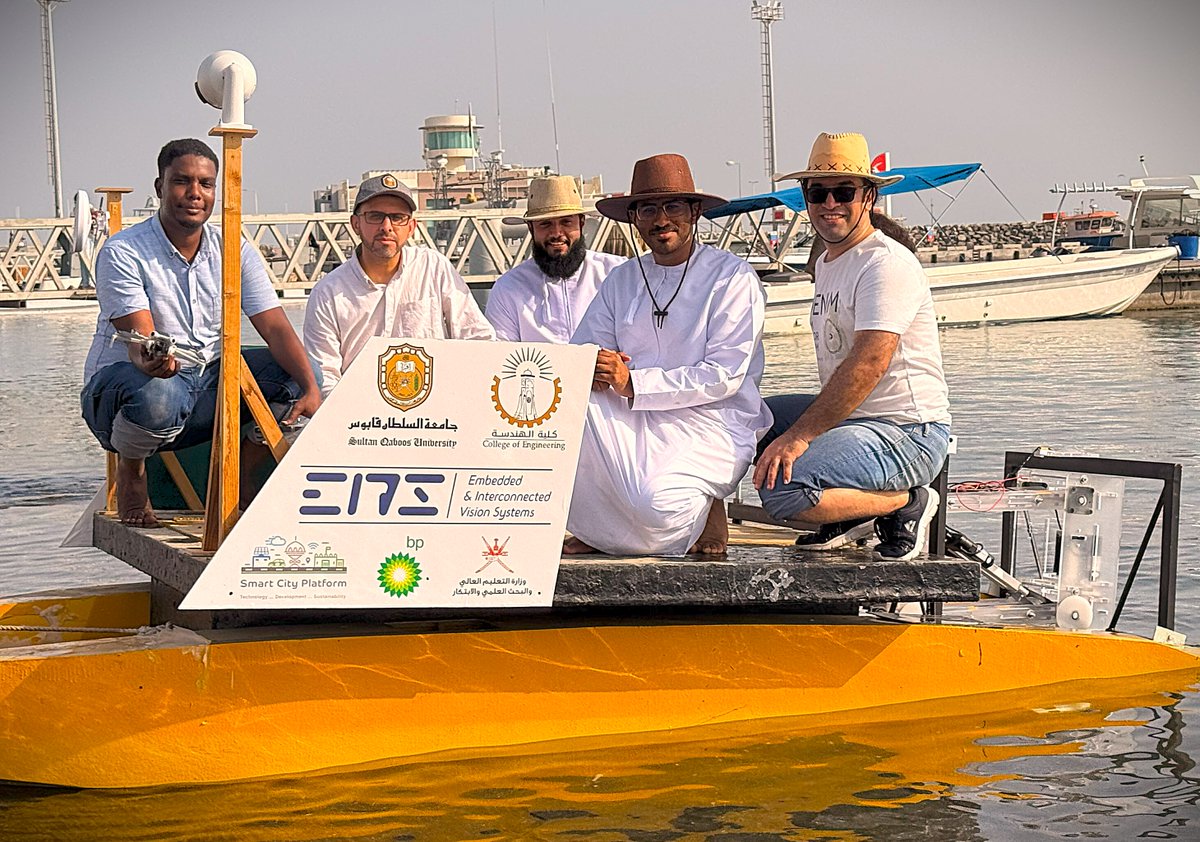 جزيل الشكر لداعمي المشروع 
<a href="/sultanqaboosuni/">جامعة السلطان قابوس</a> 
<a href="/moheriom/">وزارة التعليم العالي والبحث العلمي والابتكار</a> 
<a href="/bp_Oman/">bp_Oman</a> 
Smart City Platform

كما يشكر الفريق إدارة ميناء الصيد البحري بالسيب لتعاونهم في إنجاز التجربة وشكر خاص ل <a href="/AIRplus_OM/">AIR +</a> على دعمهم الفني.