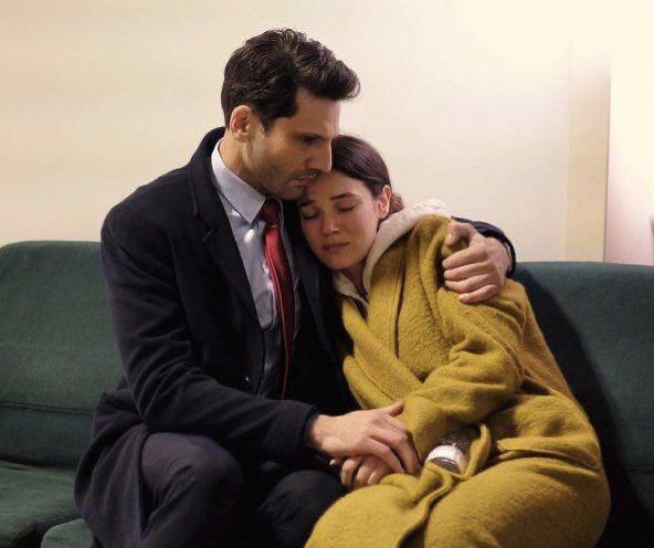 Ne kadar güçlü olursa olsun bütün kadınların şu şekilde sığınmak istediği biri vardır...