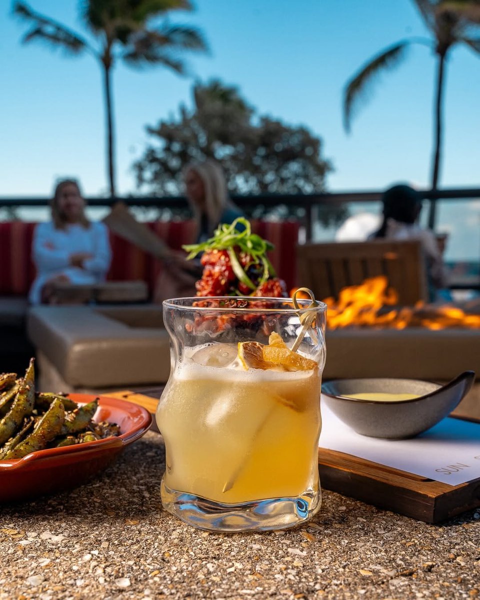 MyFTLBeach's tweet photo. Beach bar vibes, all weekend long 🍹🎶Lulu’s Bait Shack, Con Murphy’s, S3, Nube Rooftop, The Wreck Bar, and more await on #FTLBeach!

More bars here: https://t.co/crbe5VEwme

 #WeekendVibes #FortLauderdaleBeach

📸 =  Con Murphy’s
@S3SunSurfSand
LuLu's Bait Shack
Nubé Rooftop https://t.co/wWvifJKm1D