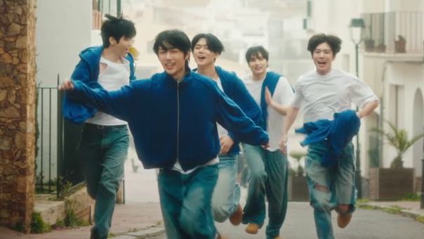 L0VELYBEOMIE's tweet photo. soobin saying he wants all five of them to be tomorrow x together for a long long time 🥹

OH OUR FIVE, I’LL BE YOUR MOA FOREVER 😭😭😭 https://t.co/AhzOTP8khU