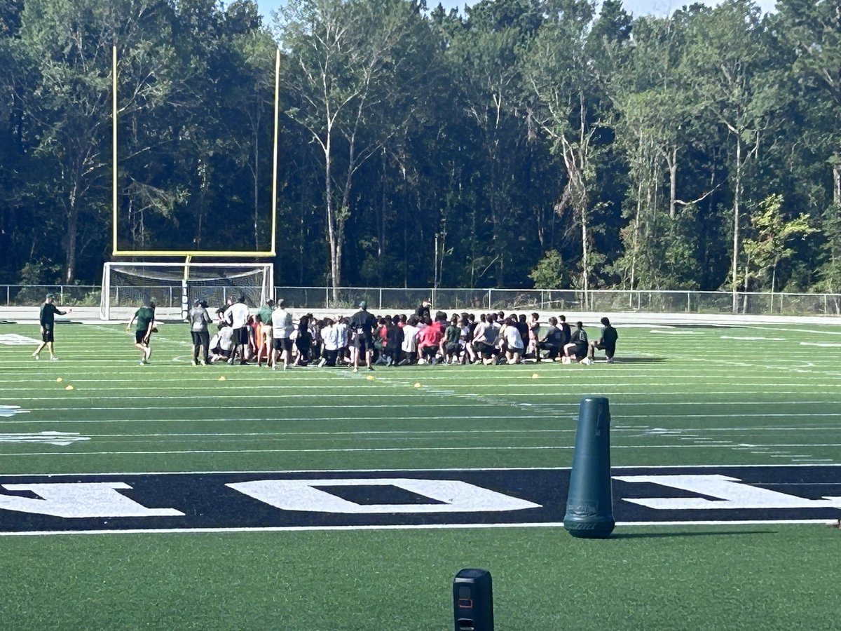 Good test of a program is what does it look like when the HC is not there.  What I saw this morning is kids leading and asst coaches coaching!!! Great atmosphere! <a href="/Tuck11Carter/">Tucker Carter</a> 
<a href="/LHSTX_Football/">Livingston Lion Football</a>